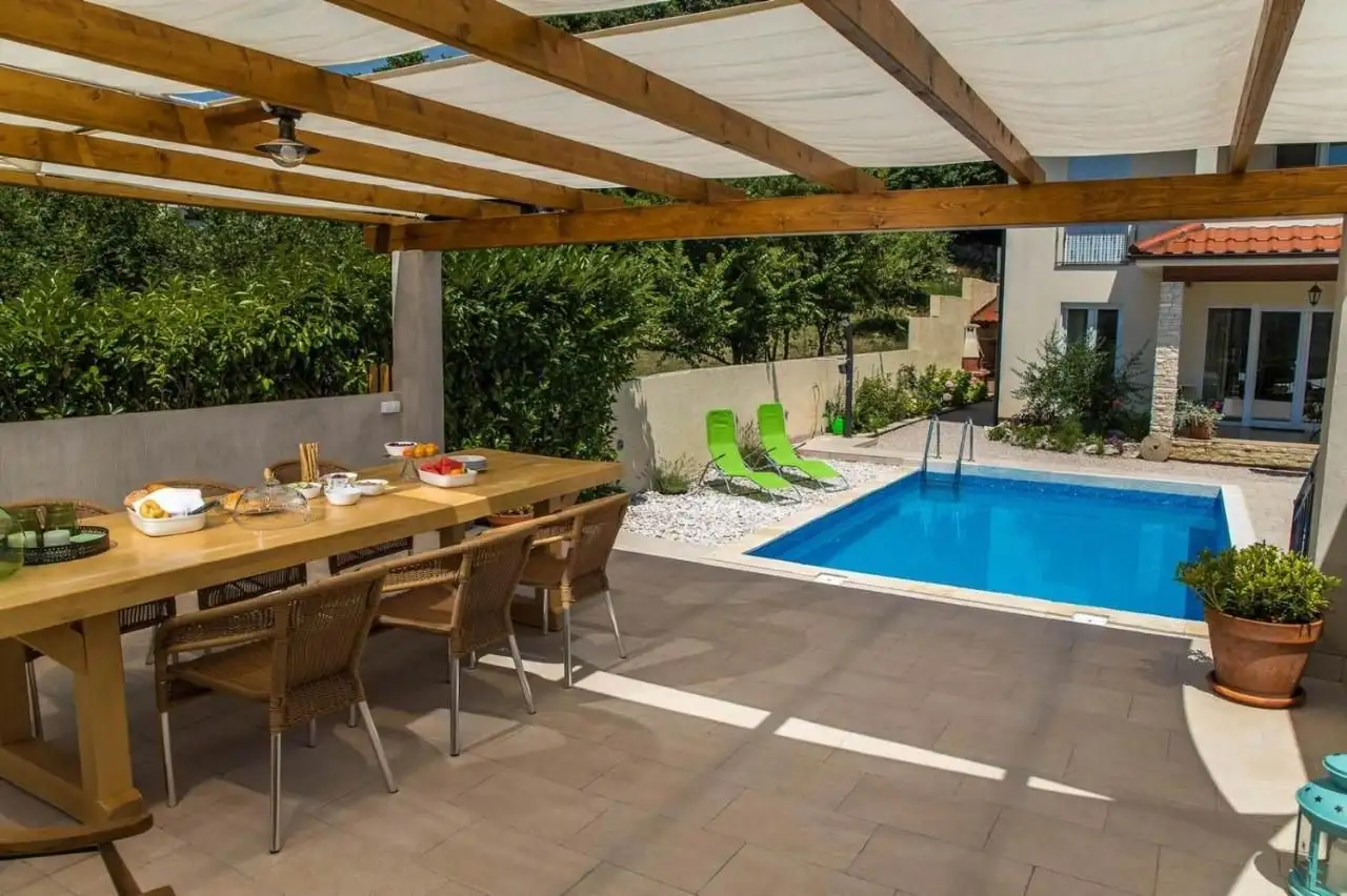 Вилла 220м² в Хорватии, Брибир. Стоимостью 615000€ аренда фото-16