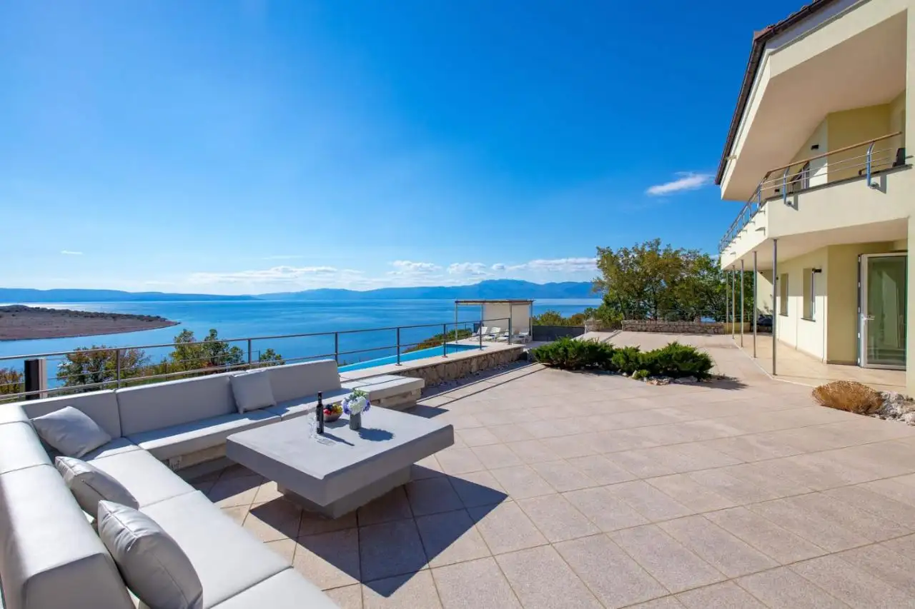 Вилла 463м² в Хорватии, Кралевица. Стоимостью 2100000€ аренда фото-2