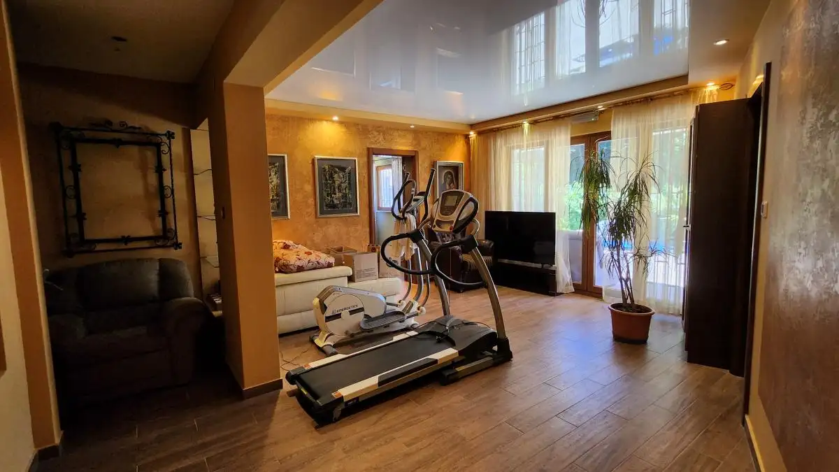 Дом 250м² в Черногории, Биела. Стоимостью 950000€ аренда фото-9