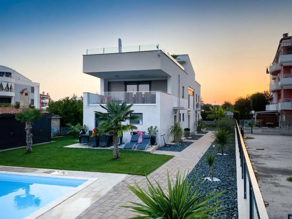 Вилла 237м² в Хорватии, Новиград. Стоимостью 1900000€ аренда фото-11