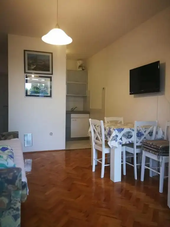 Отель, гостиница 350м² в Хорватии, Малинска. Стоимостью 880000€ аренда фото-10