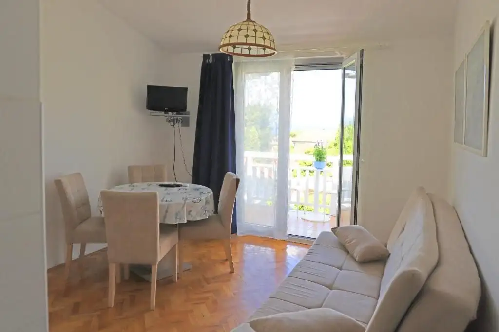 Отель, гостиница 350м² в Хорватии, Малинска. Стоимостью 880000€ аренда фото-12
