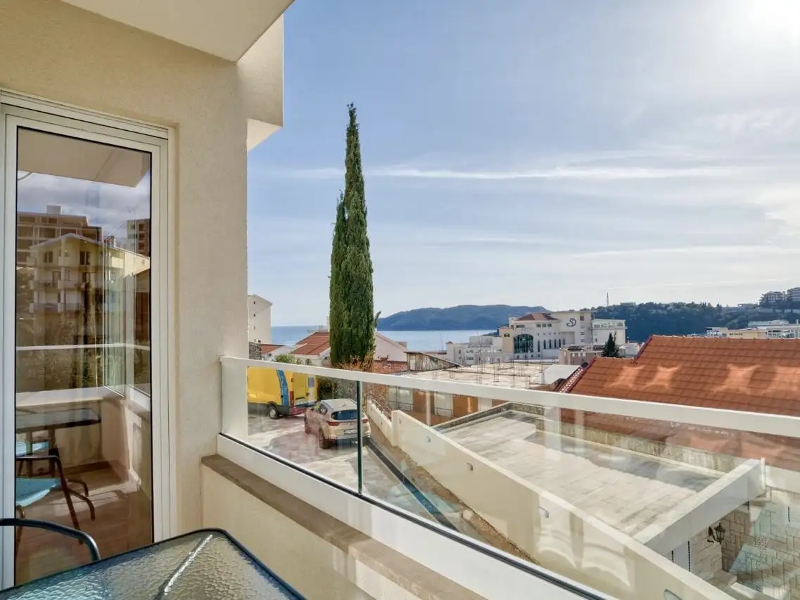 Квартира 49м² в Черногории, Бечичи. Стоимостью 130000€ аренда фото-3
