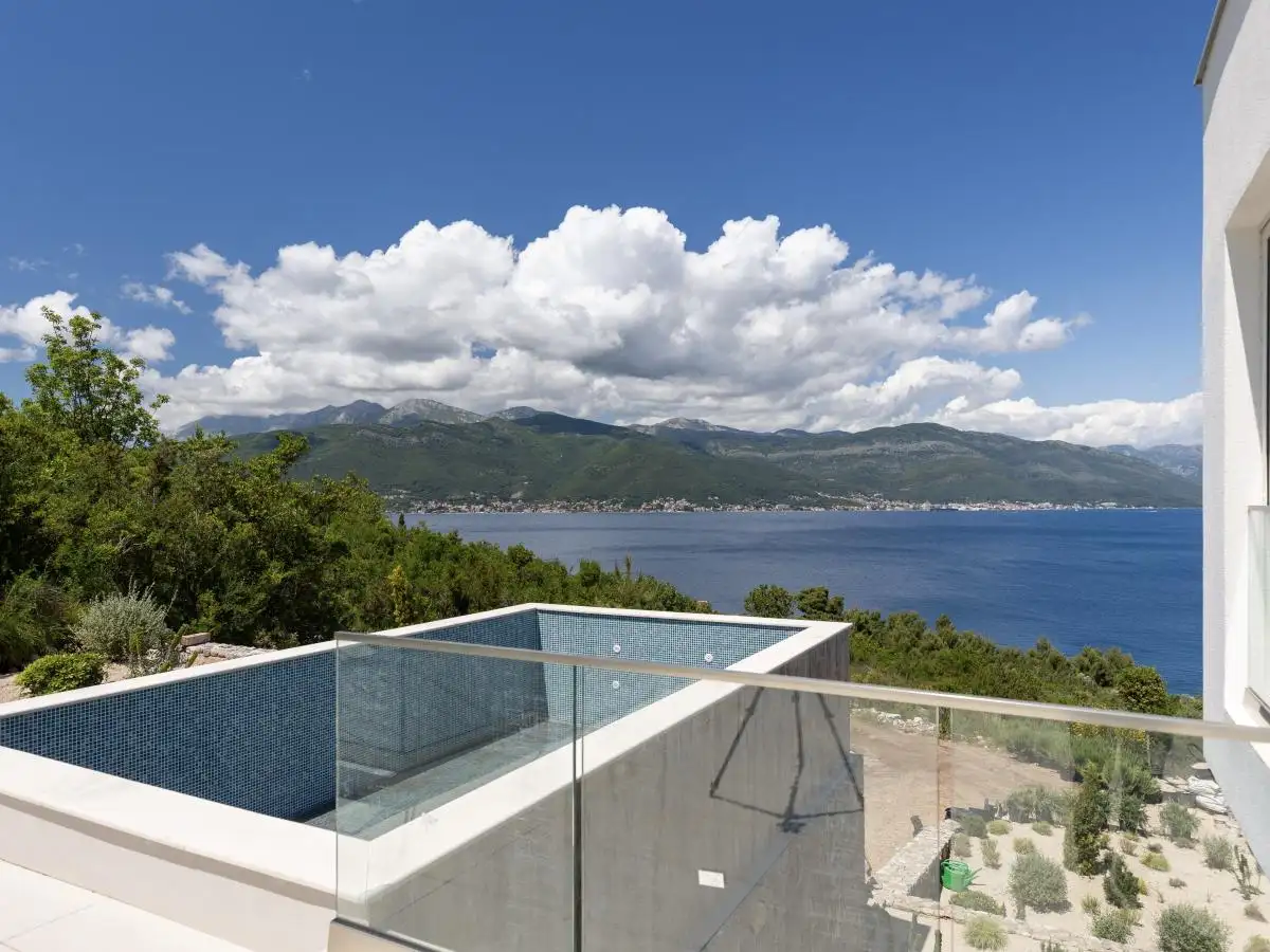 Дом 328м² в Черногории, Крашичи. Стоимостью 1800000€ аренда фото-22