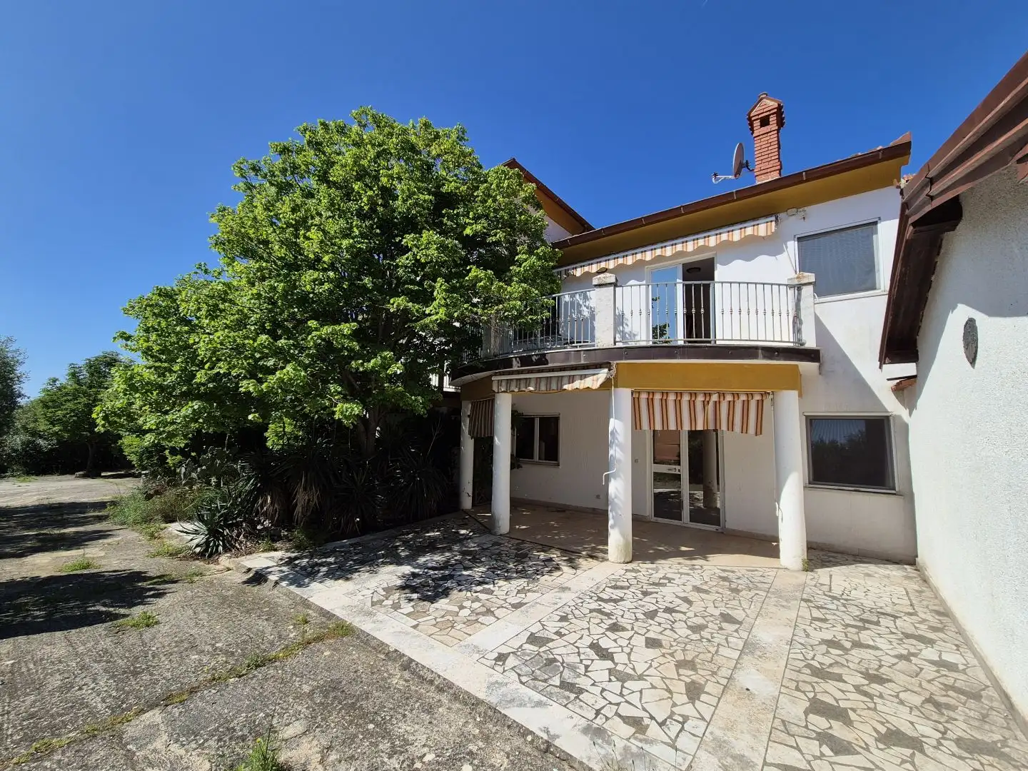 Отель, гостиница 320м² в Хорватии, Помэр. Стоимостью 850000€ аренда фото-9