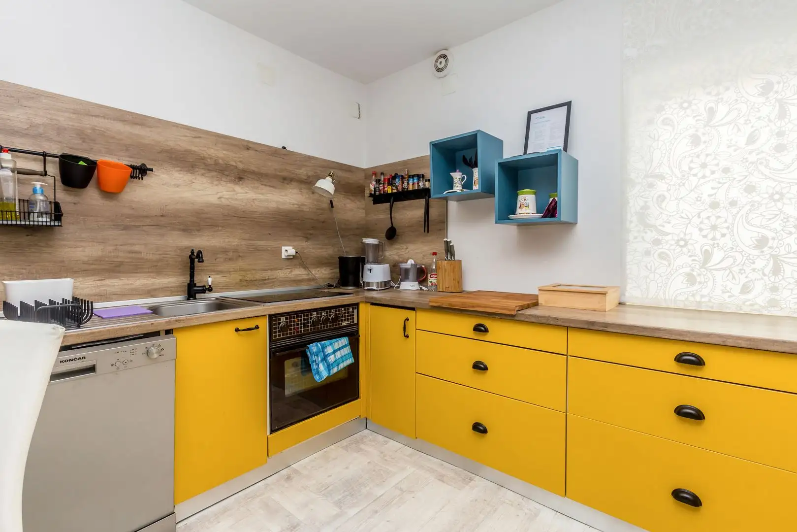 Отель, гостиница 400м² в Хорватии, Малинска. Стоимостью 1200000€ аренда фото-8
