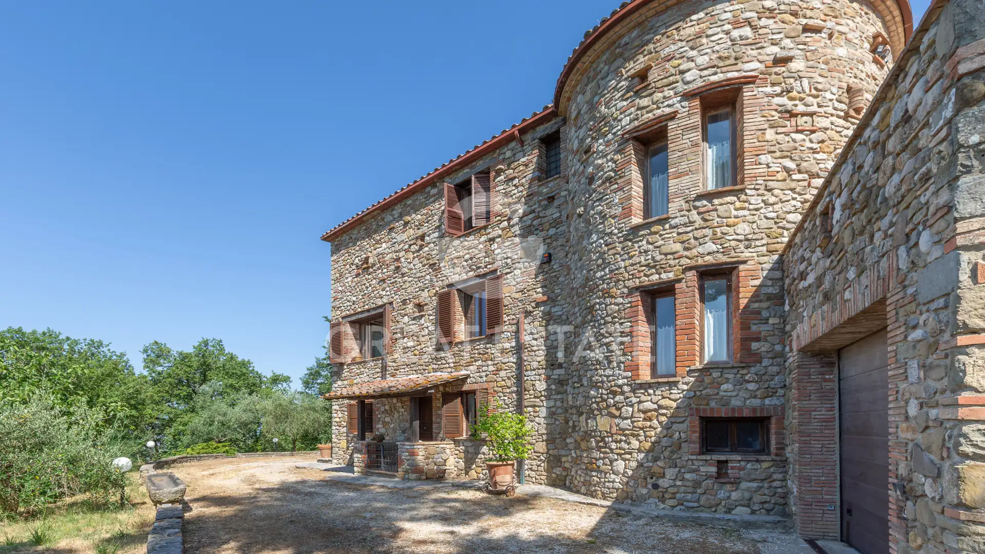 Дом 932м² в Италии, Терни. Стоимостью 800000€ аренда фото-5