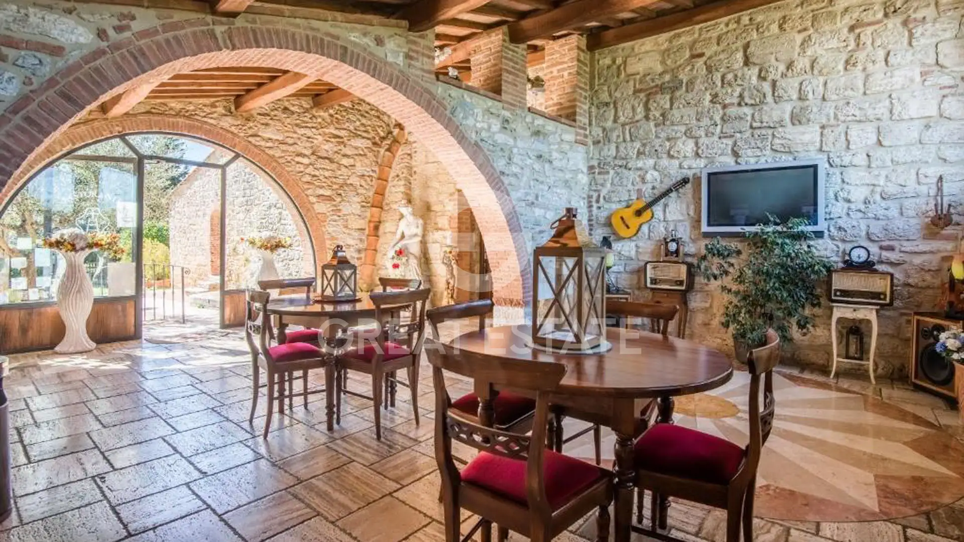 Дом 1211м² в Италии, Сиена. Стоимостью 2850000€ аренда фото-13