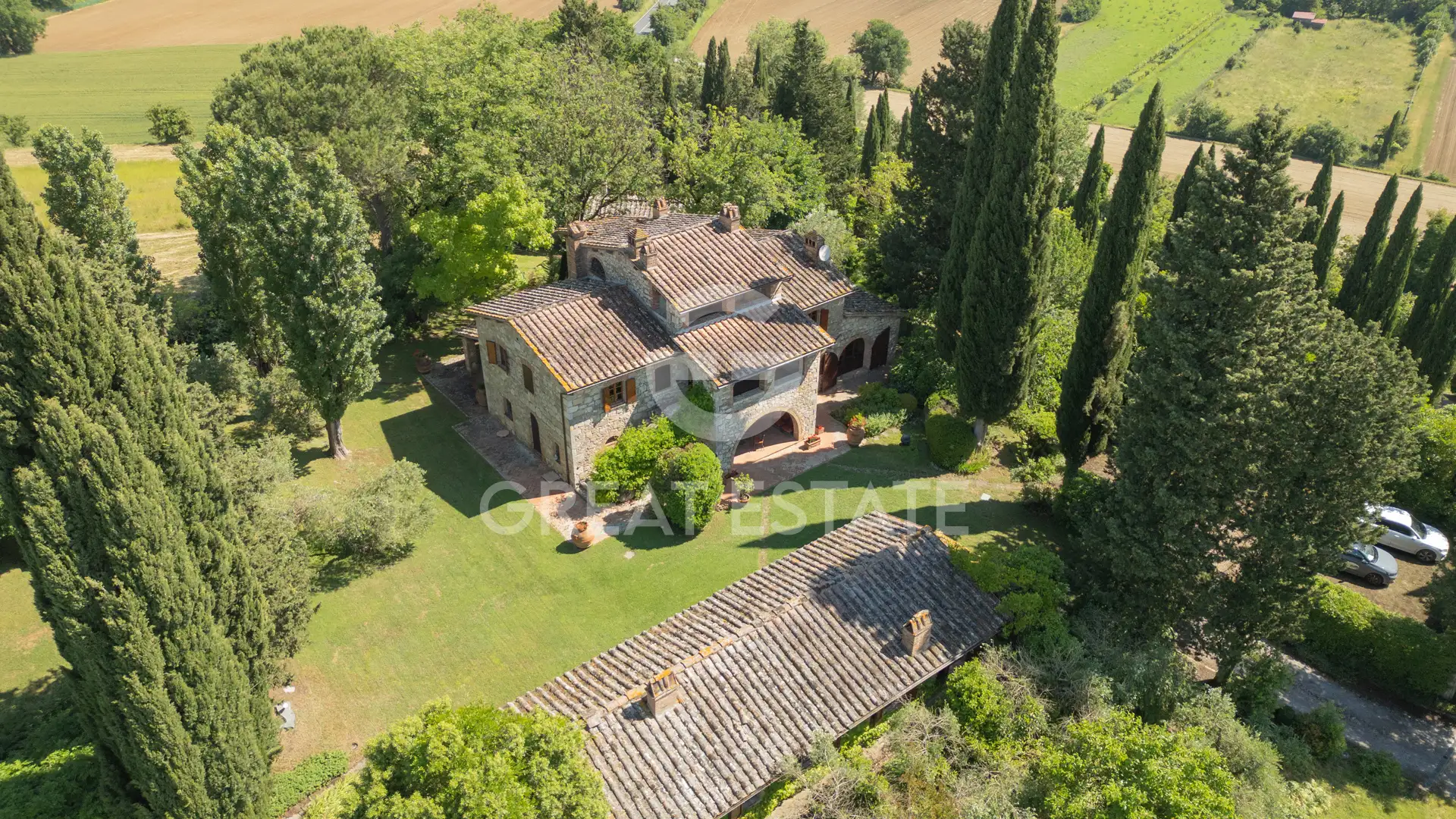 Дом 825м² в Италии, Сиена. Стоимостью 2225000€ аренда фото-13