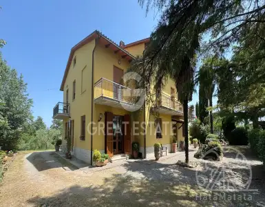 Купить виллу в Италии 700000€