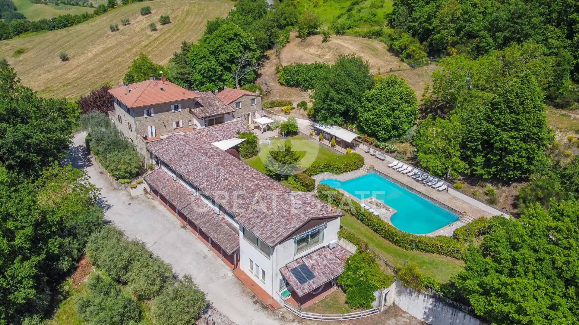 Дом 1182м² в Италии, Перуджа. Стоимостью 1850000€ аренда фото-2