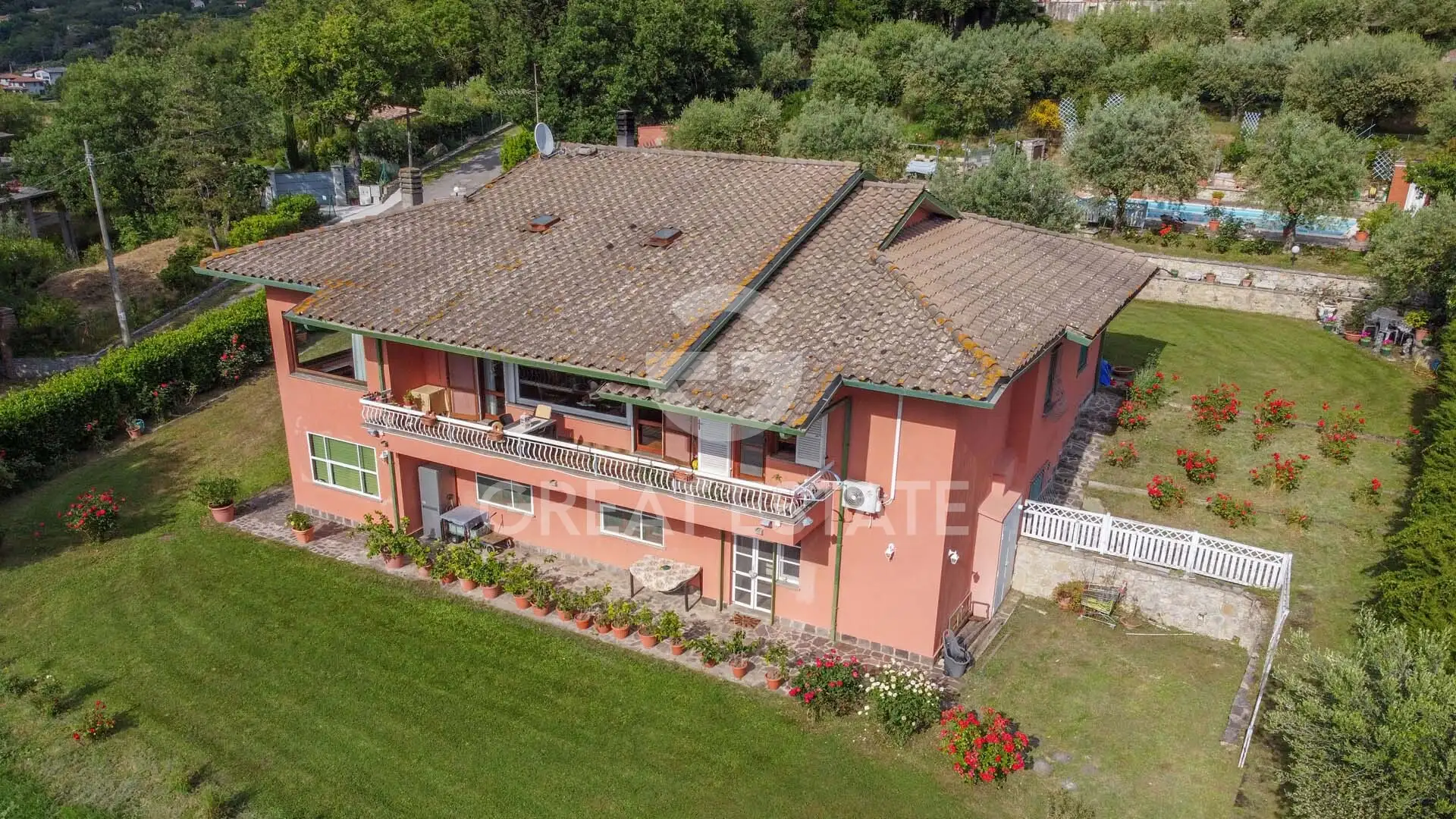 Вилла 445м² в Италии, Перуджа. Стоимостью 780000€ аренда фото-2