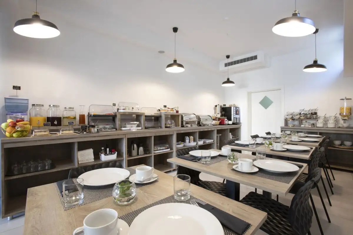 Отель, гостиница 1000м² в Хорватии, Паг. Стоимостью 3000000€ аренда фото-19