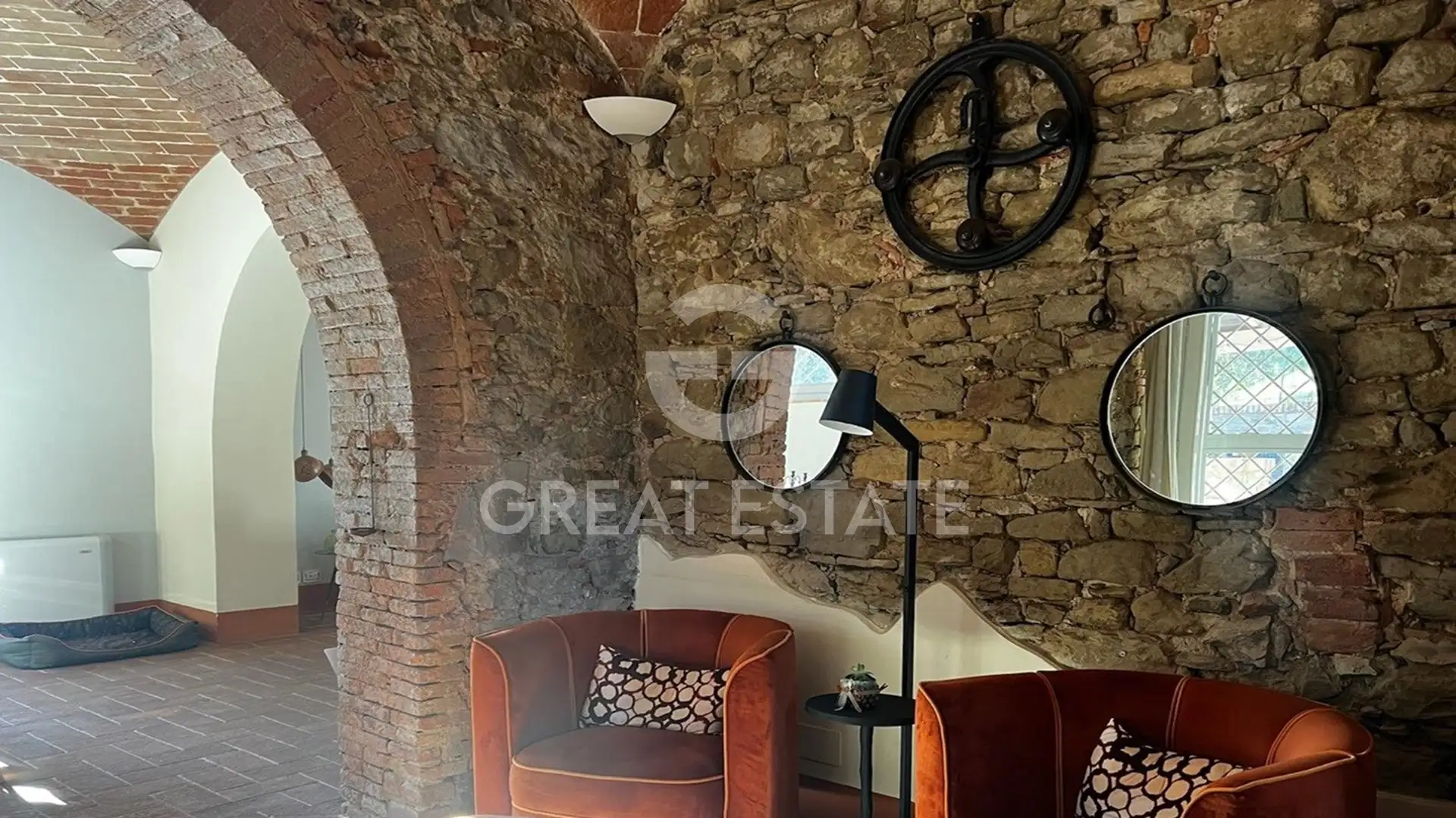 Вилла 397м² в Италии, Ареццо. Стоимостью 1700000€ аренда фото-11