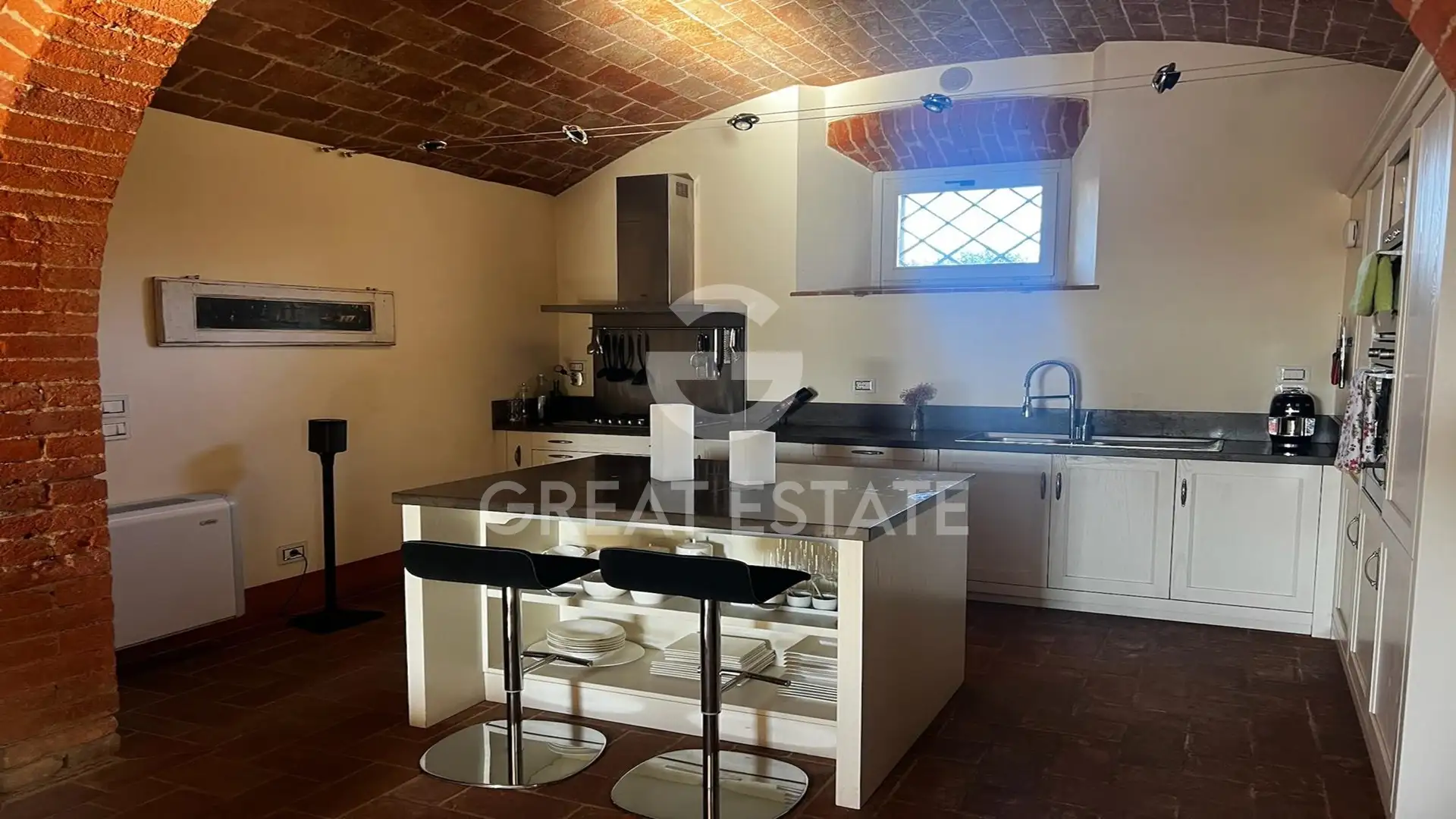 Вилла 397м² в Италии, Ареццо. Стоимостью 1700000€ аренда фото-12