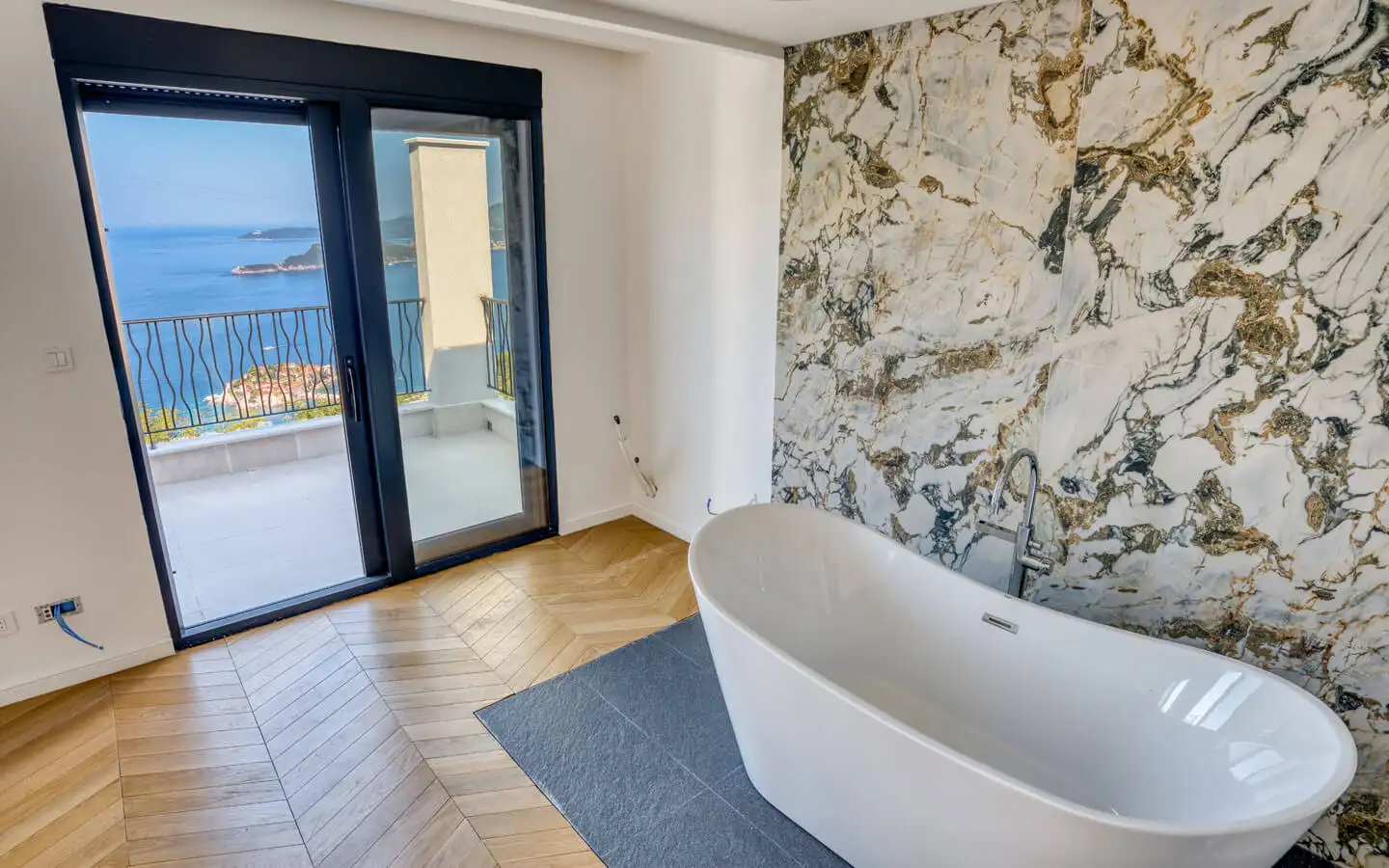 Вилла 450м² в Черногории, Будва. Стоимостью 1400000€ аренда фото-9