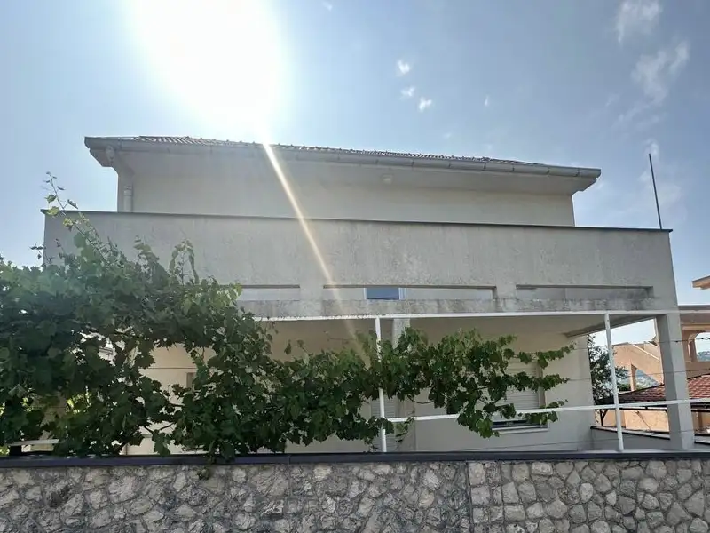 Дом 224м² в Черногории, Добра Вода. Стоимостью 220000€ аренда фото-2