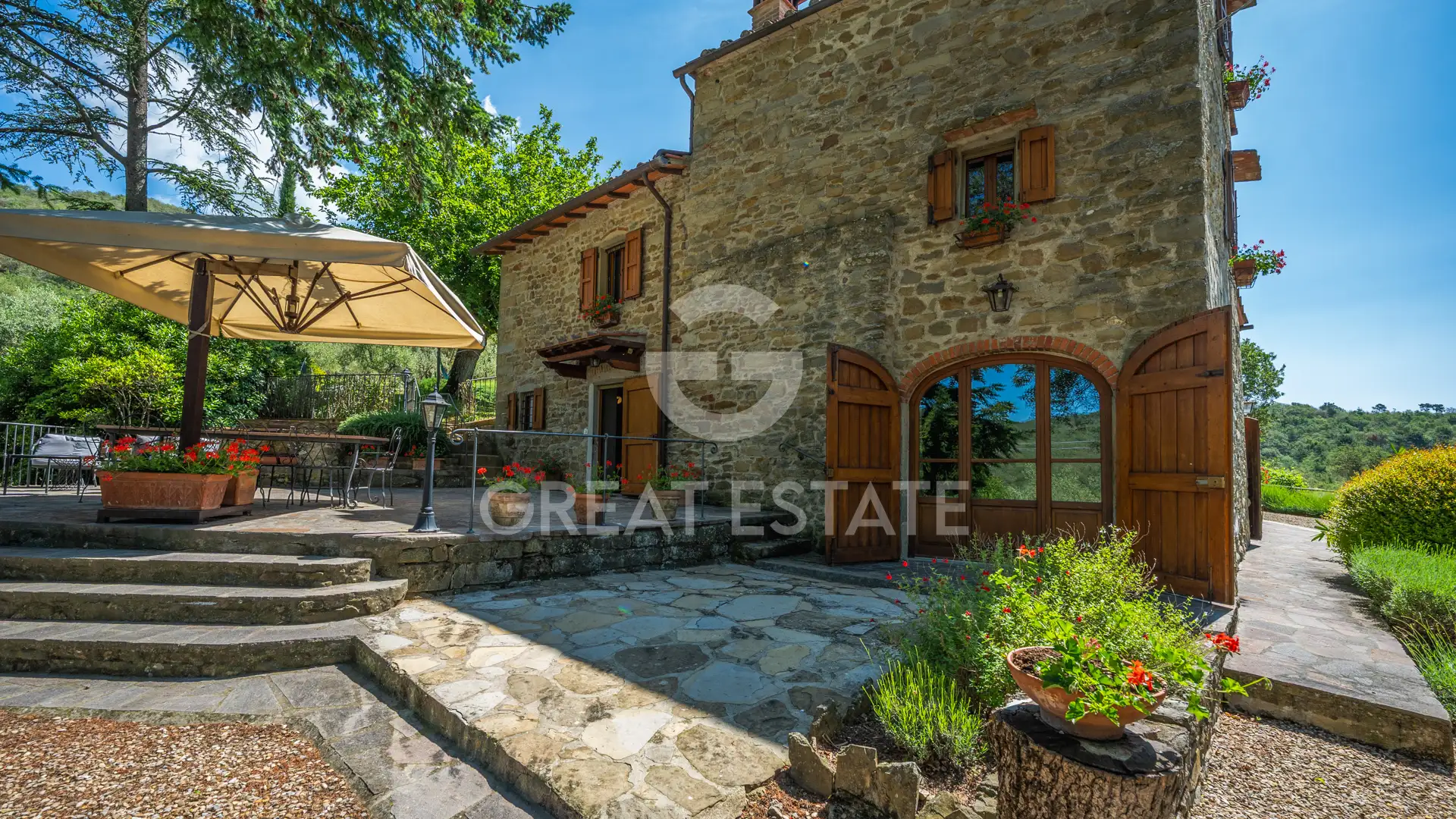 Дом 293м² в Италии, Ареццо. Стоимостью 950000€ аренда фото-1
