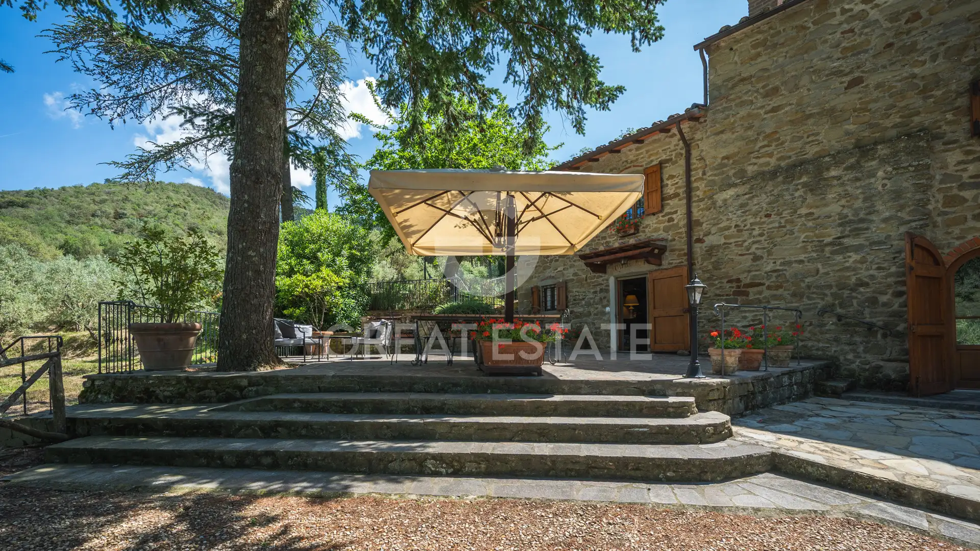 Дом 293м² в Италии, Ареццо. Стоимостью 950000€ аренда фото-8