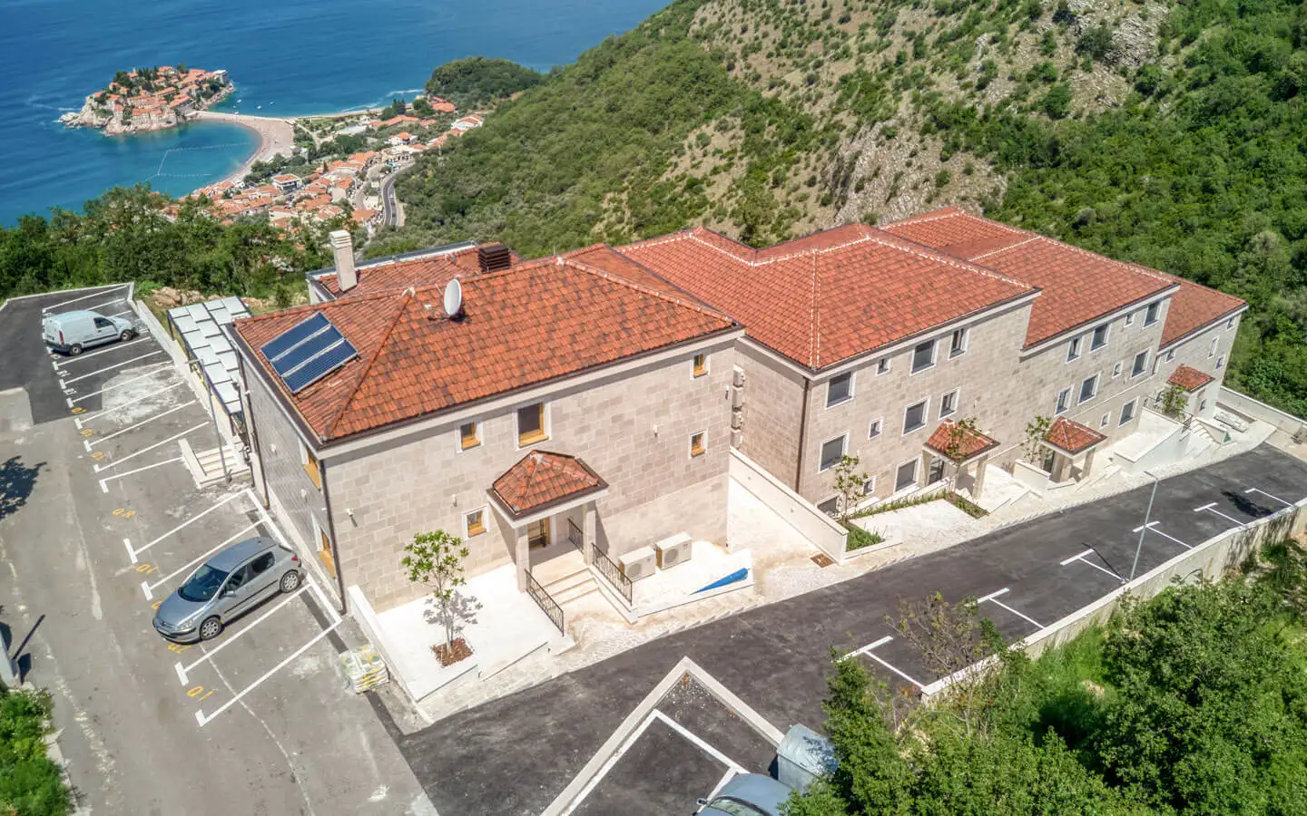 Вилла 345м² в Черногории, Будва. Стоимостью 1600000€ аренда фото-12