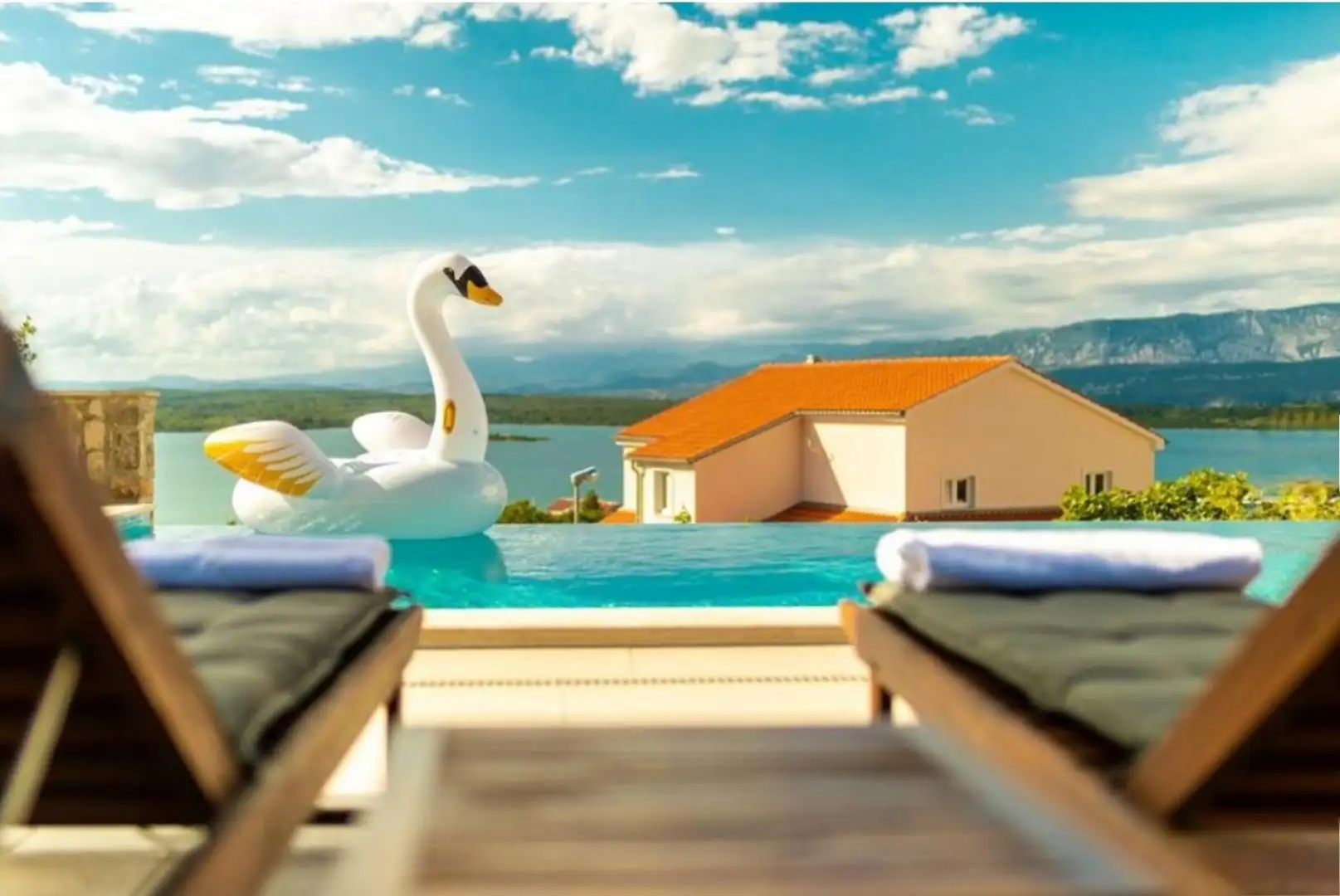 Отель, гостиница 365м² в Хорватии, Климно. Стоимостью 2050000€ аренда фото-6
