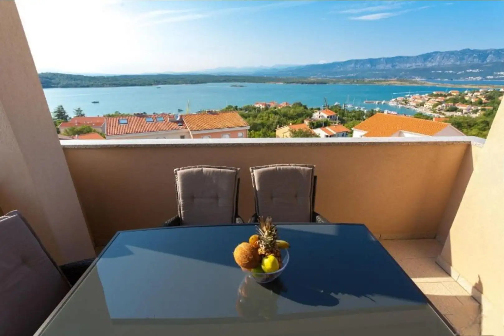 Отель, гостиница 365м² в Хорватии, Климно. Стоимостью 2050000€ аренда фото-15