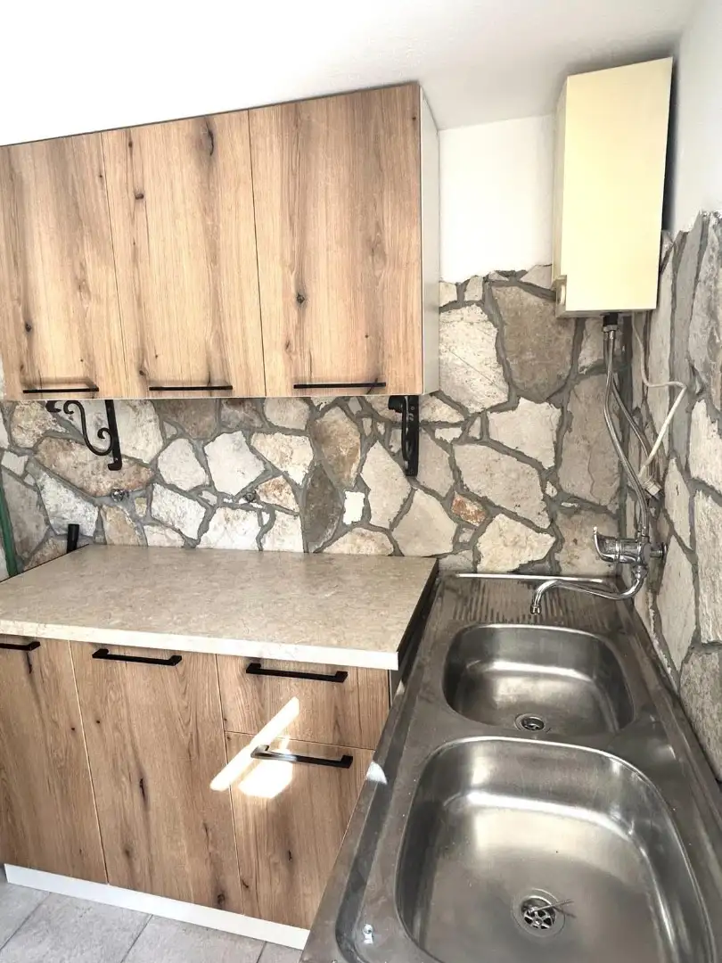 Отель, гостиница 171м² в Черногории, Добра Вода. Стоимостью 250000€ аренда фото-9