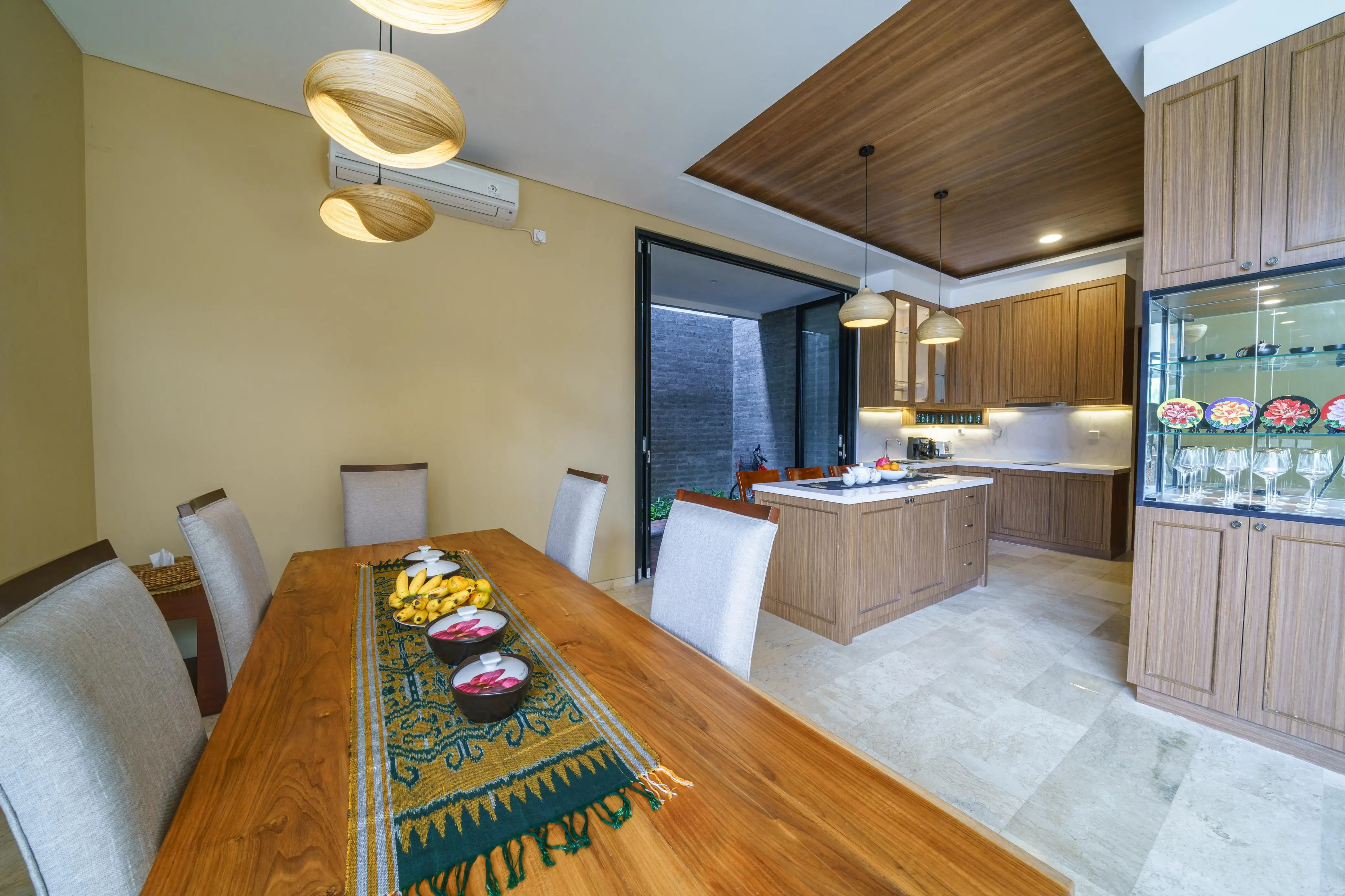 Вилла 600м² в Индонезии, Керобокон. Стоимостью 51525$ аренда фото-6