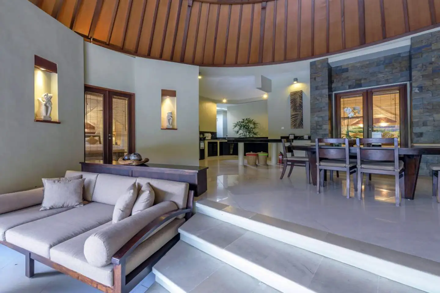 Вилла 350м² в Индонезии, Семинак. Стоимостью 1227842$ аренда фото-3