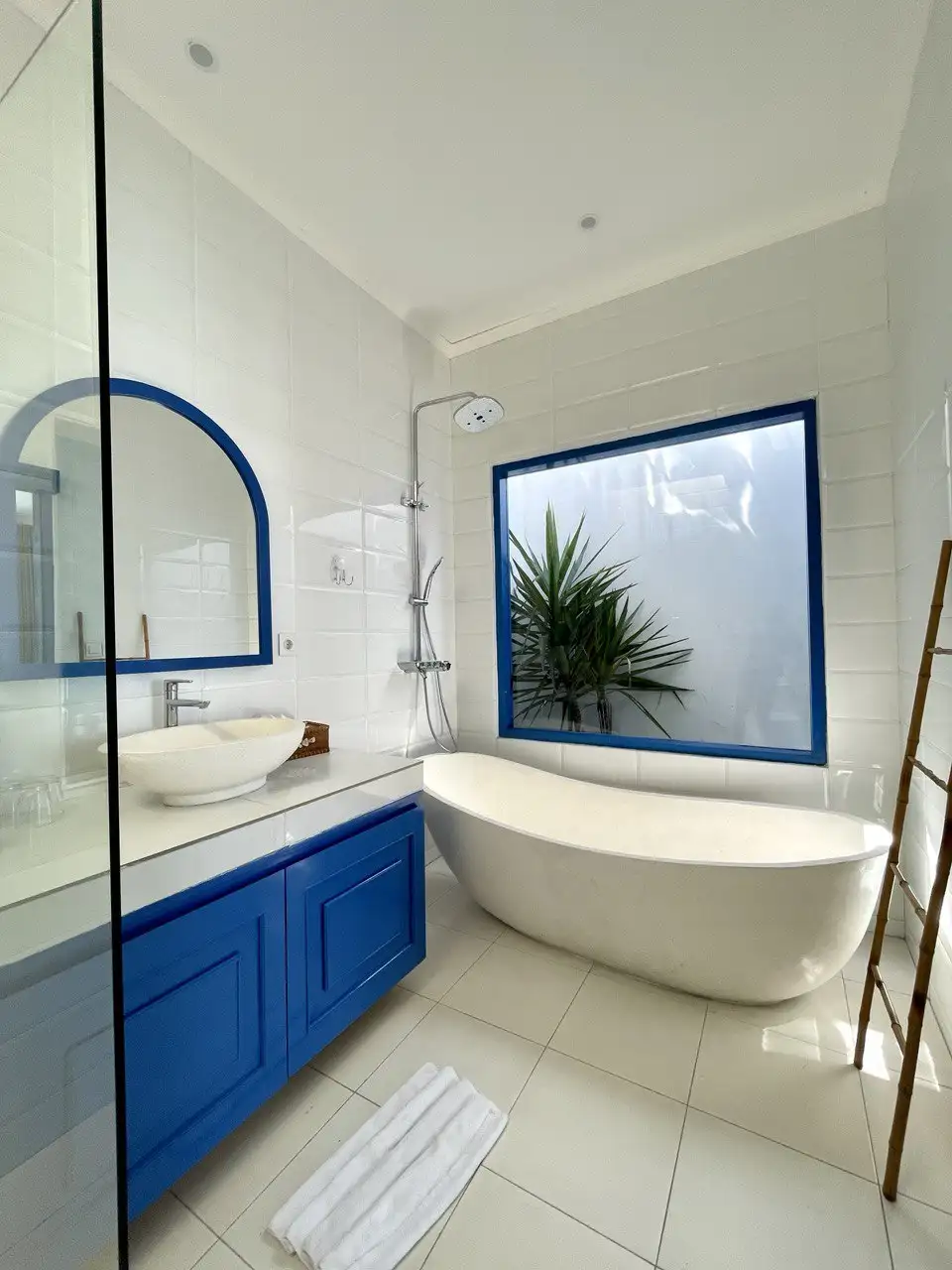 Вилла 180м² в Индонезии, Семинак. Стоимостью 497599$ аренда фото-12