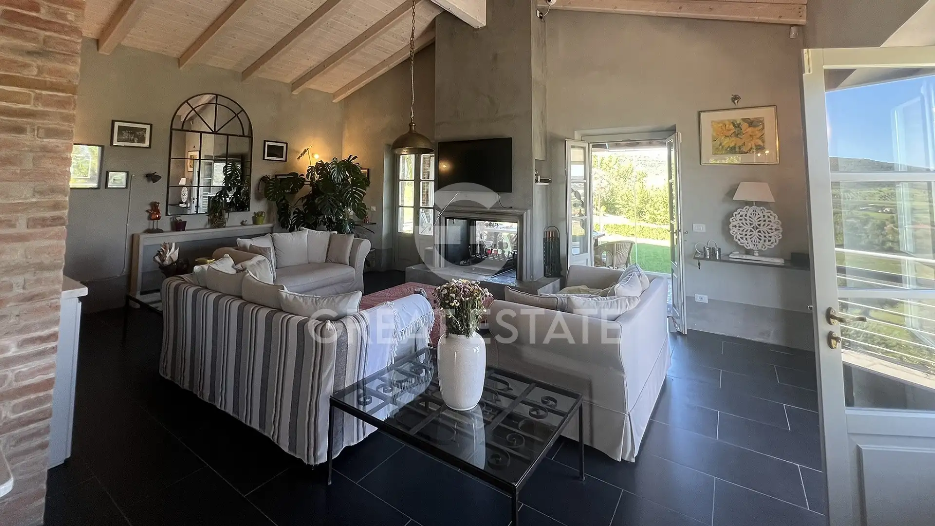 Дом 303м² в Италии, Перуджа. Стоимостью 875000€ аренда фото-12