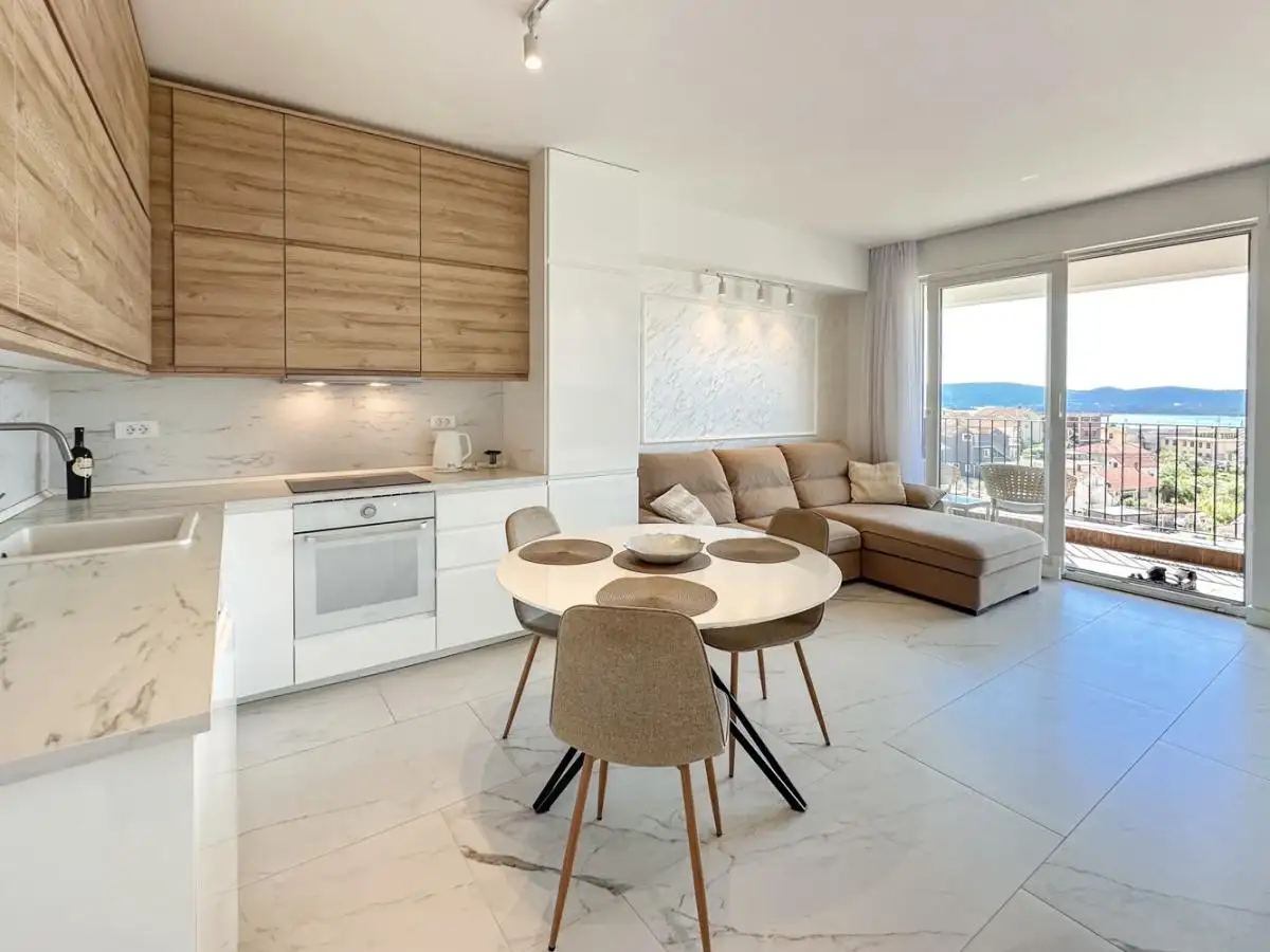 Квартира 65м² в Черногории, Тиват. Стоимостью 295000€ аренда фото-1