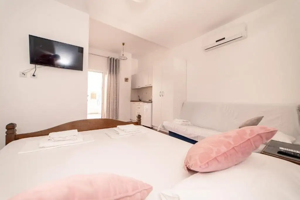 Отель, гостиница 365м² в Хорватии, Новалья. Стоимостью 890000€ аренда фото-16