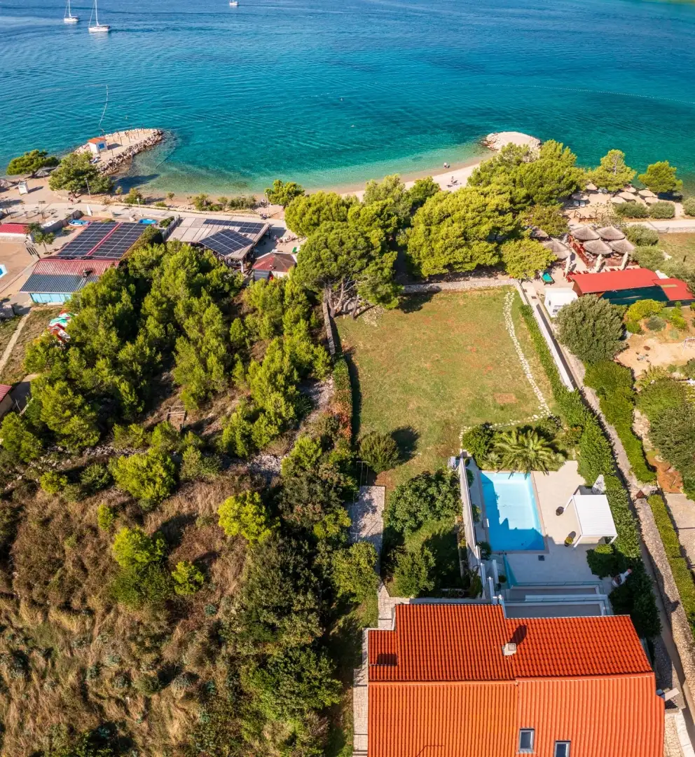 Отель, гостиница 210м² в Хорватии, Пунат. Стоимостью 950000€ аренда фото-2
