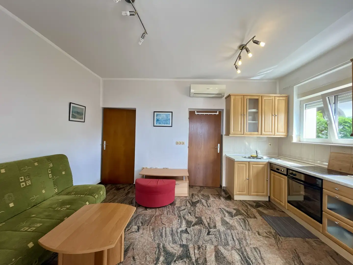 Отель, гостиница 370м² в Хорватии, Матульи. Стоимостью 975000€ аренда фото-9