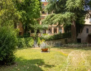 Купить виллу в Италии 2400000€