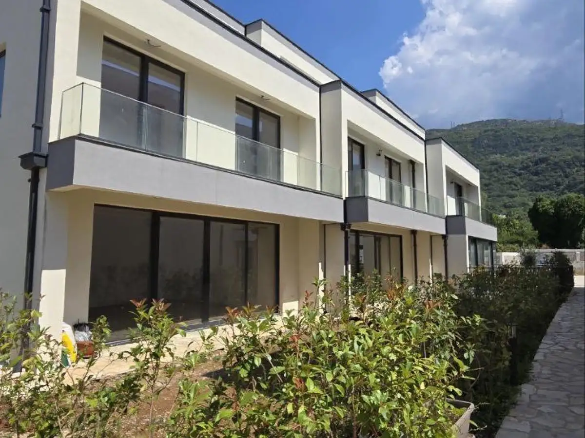 Дом 166м² в Черногории, Ластва-Грбальская. Стоимостью 260000€ аренда фото-1