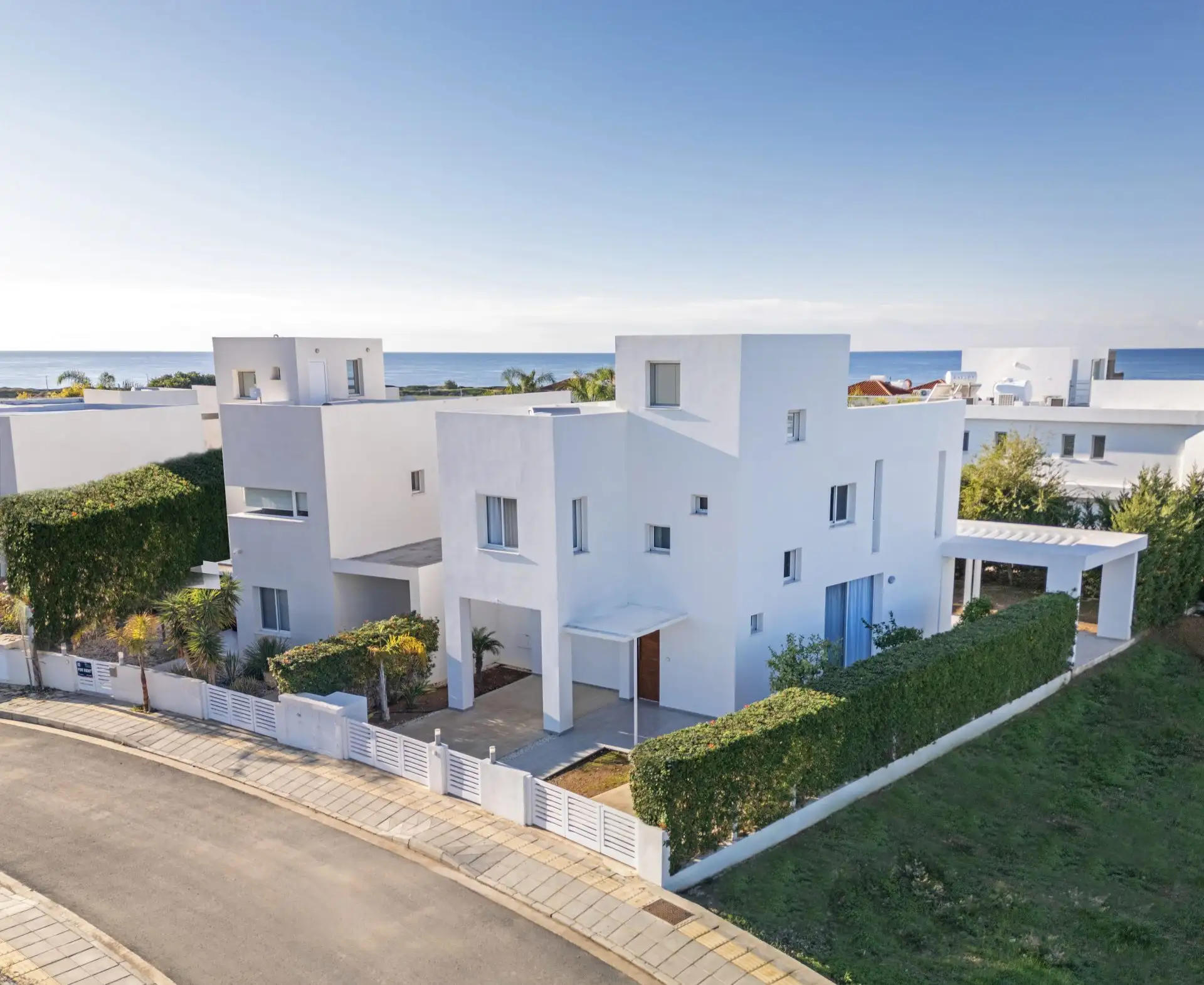 Вилла 90м² в Кипре, Корал Бэй. Стоимостью 879000€ аренда фото-1