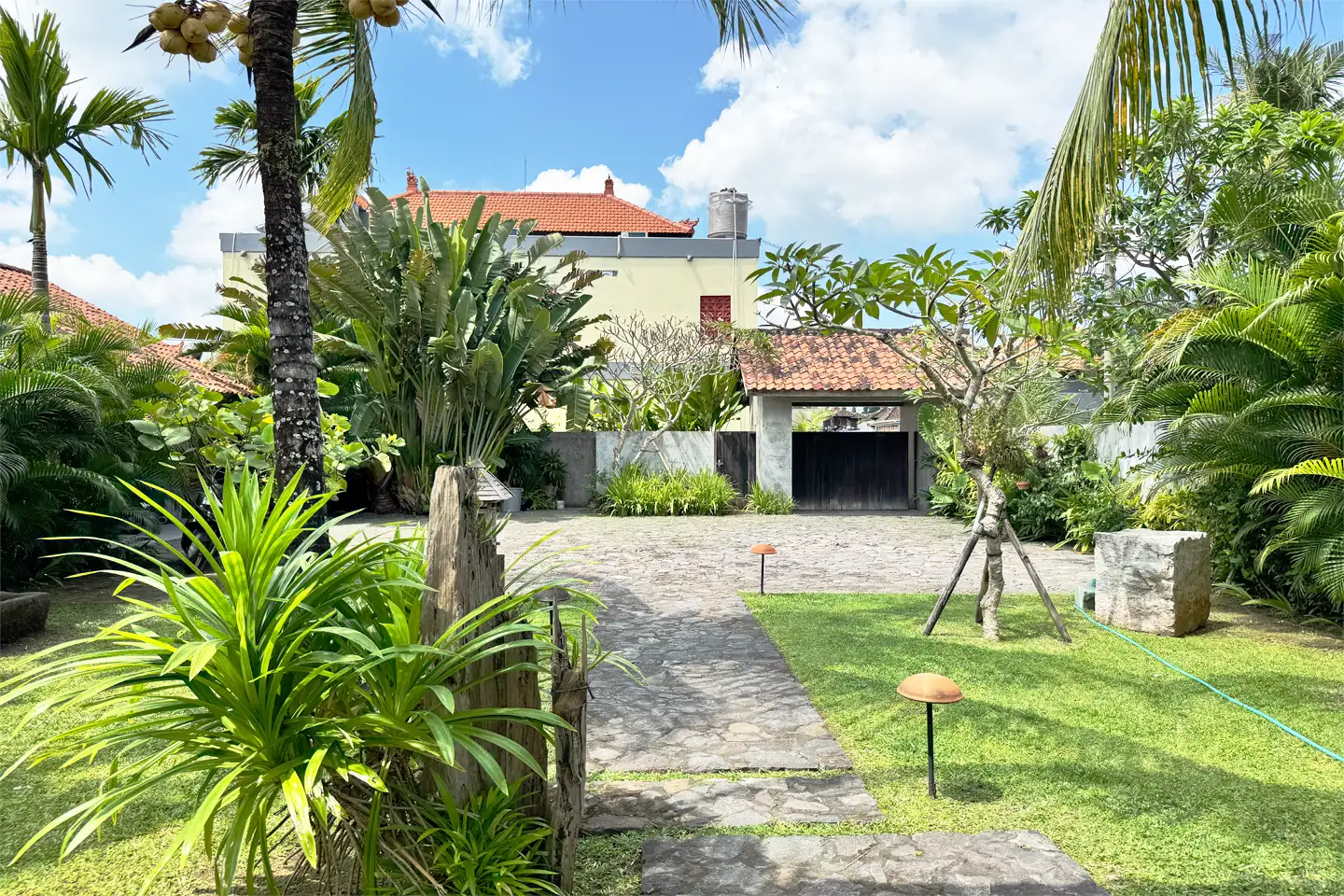 Вилла 600м² в Индонезии, Кангу. Стоимостью 1112000$ аренда фото-1