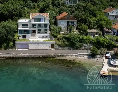 Купить дом в Черногории 2000000€
