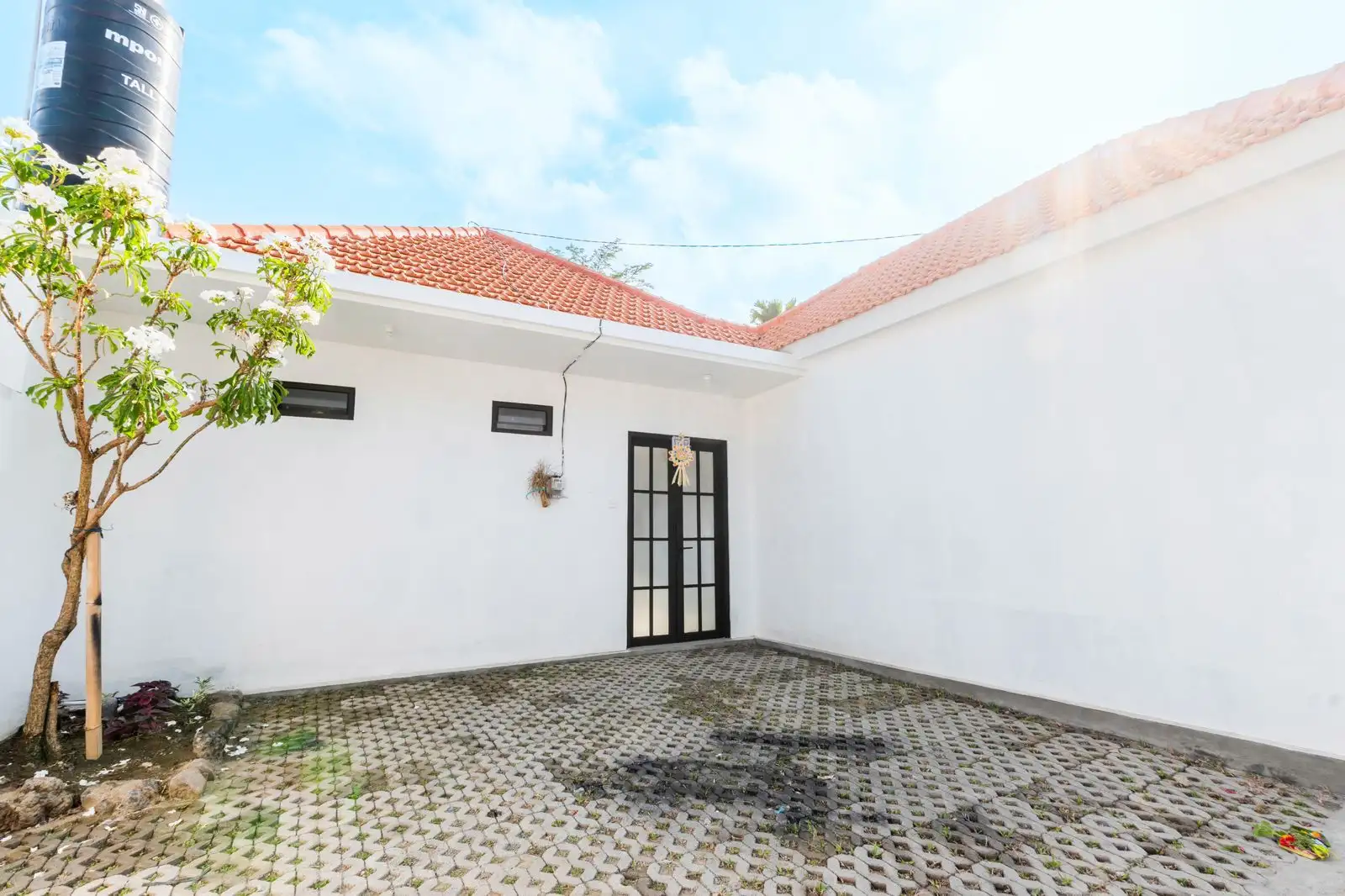 Вилла 150м² в Индонезии, Кангу. Стоимостью 30000$ аренда фото-1