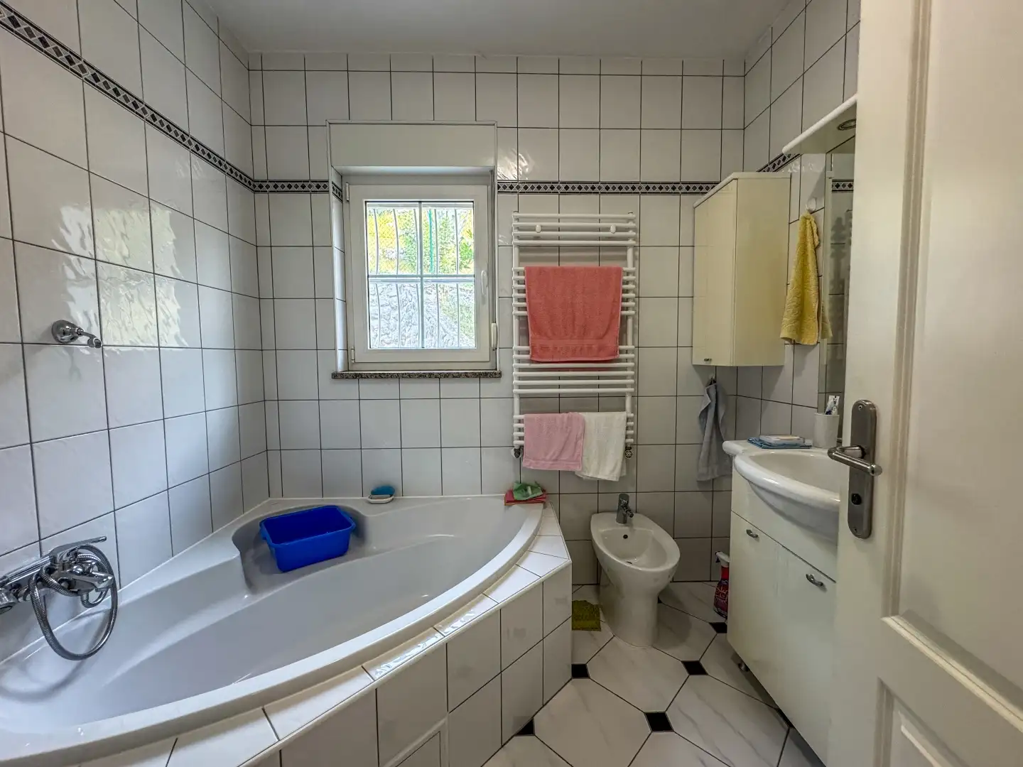 Отель, гостиница 210м² в Хорватии, Медвея. Стоимостью 599000€ аренда фото-14