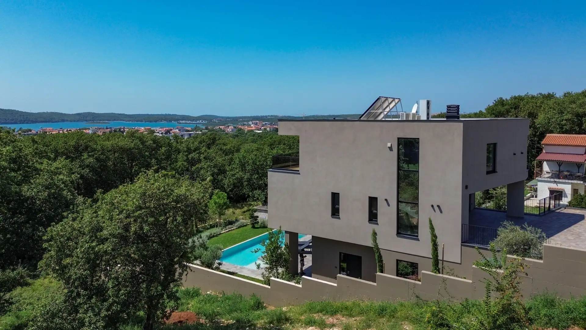 Вилла 311м² в Хорватии, Медулин. Стоимостью 2700000€ аренда фото-1