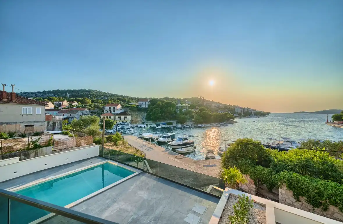 Вилла 225м² в Хорватии, Рогозница. Стоимостью 1900000€ аренда фото-5