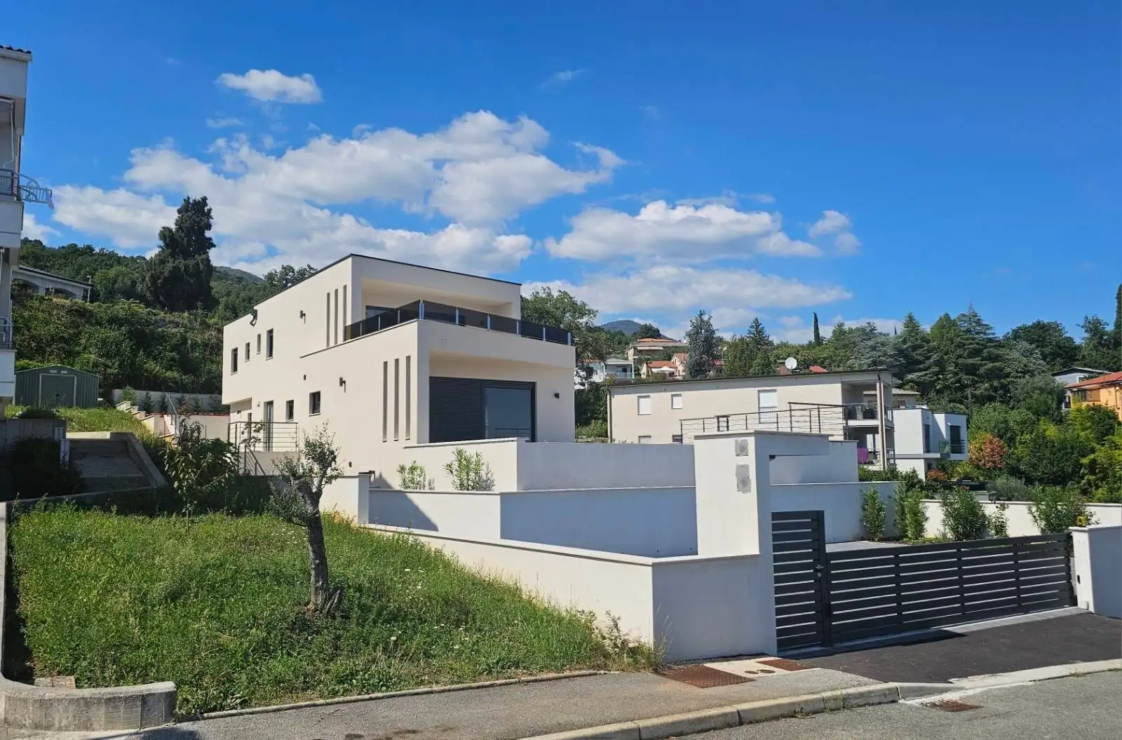 Вилла 298м² в Хорватии, Ловран. Стоимостью 2370000€ аренда фото-1