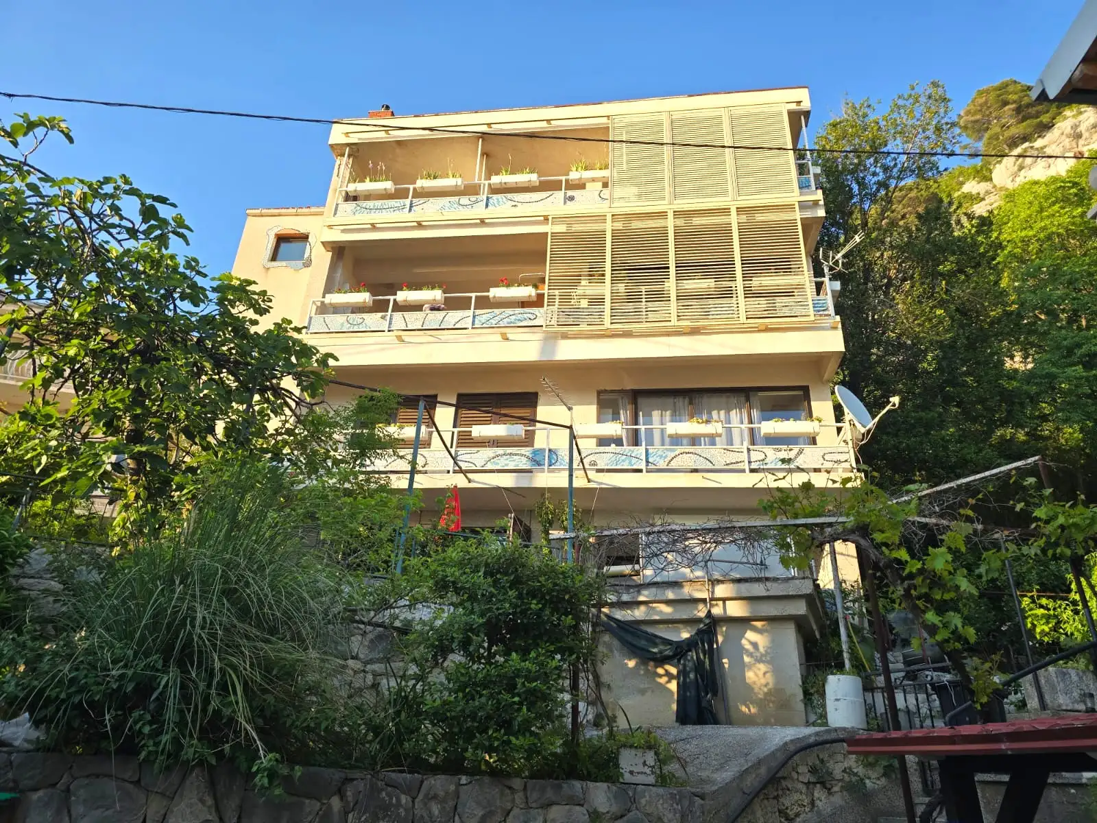 Отель, гостиница 317м² в Хорватии, Омиш. Стоимостью 950000€ аренда фото-3