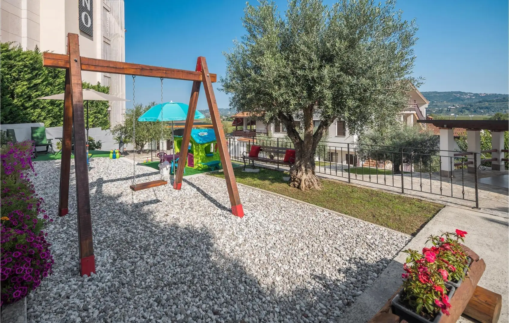 Отель, гостиница 597м² в Хорватии, Буе. Стоимостью 790000€ аренда фото-13