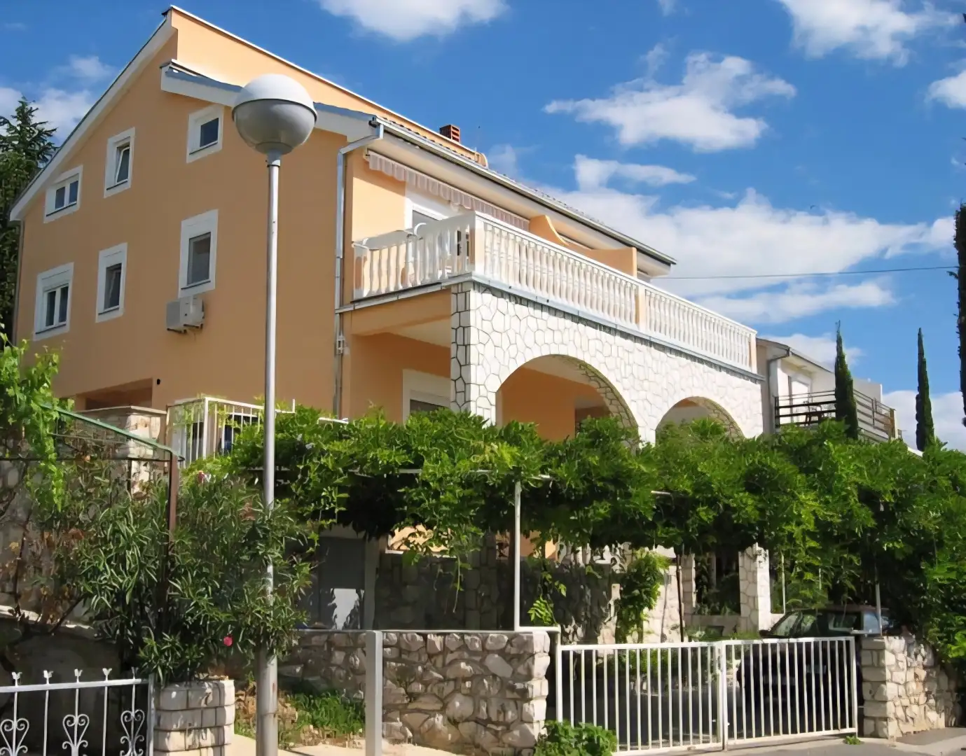 Отель, гостиница 350м² в Хорватии, Драмаль. Стоимостью 685000€ аренда фото-9
