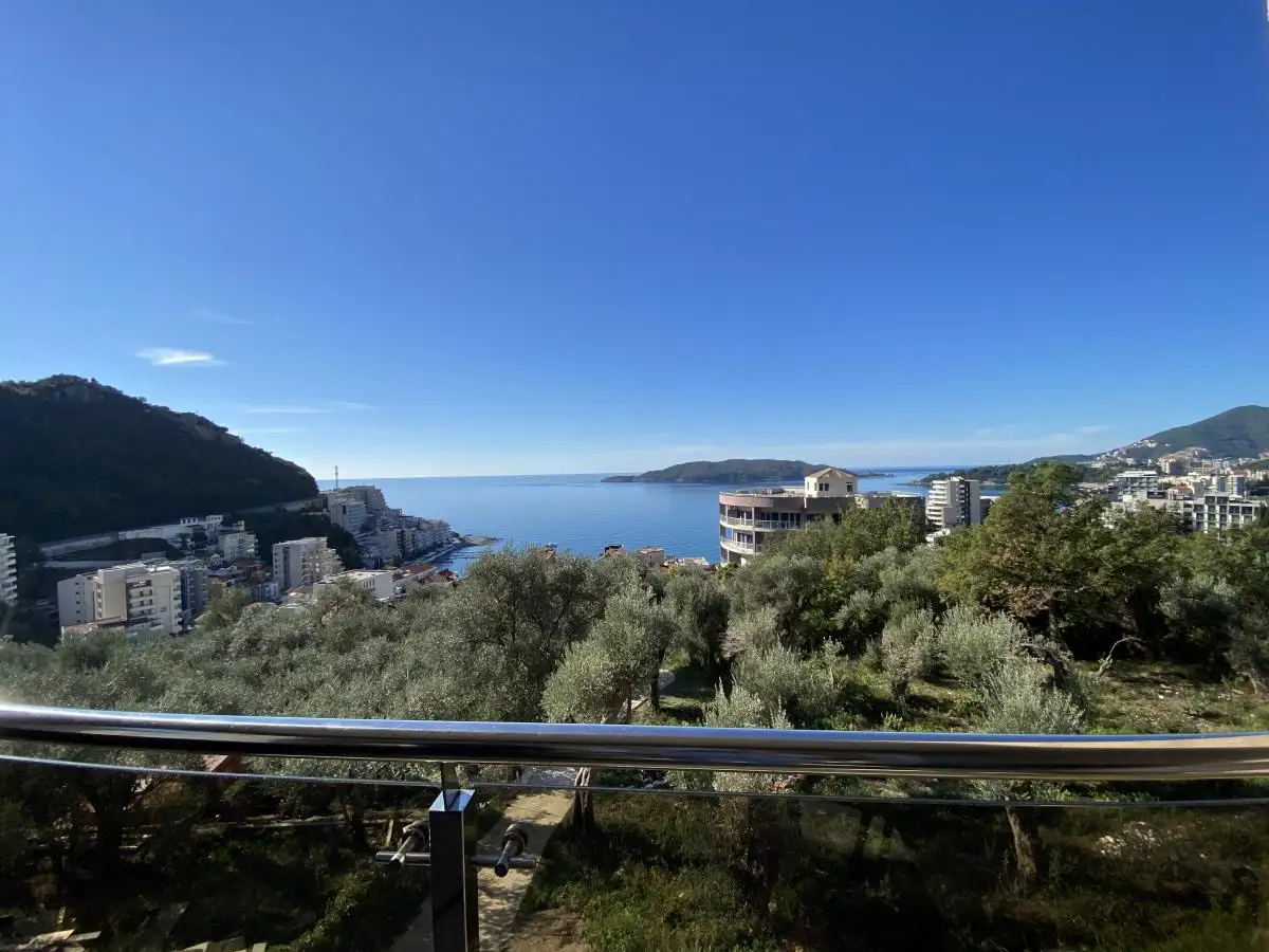 Квартира 65м² в Черногории, Бечичи. Стоимостью 180000€ аренда фото-9