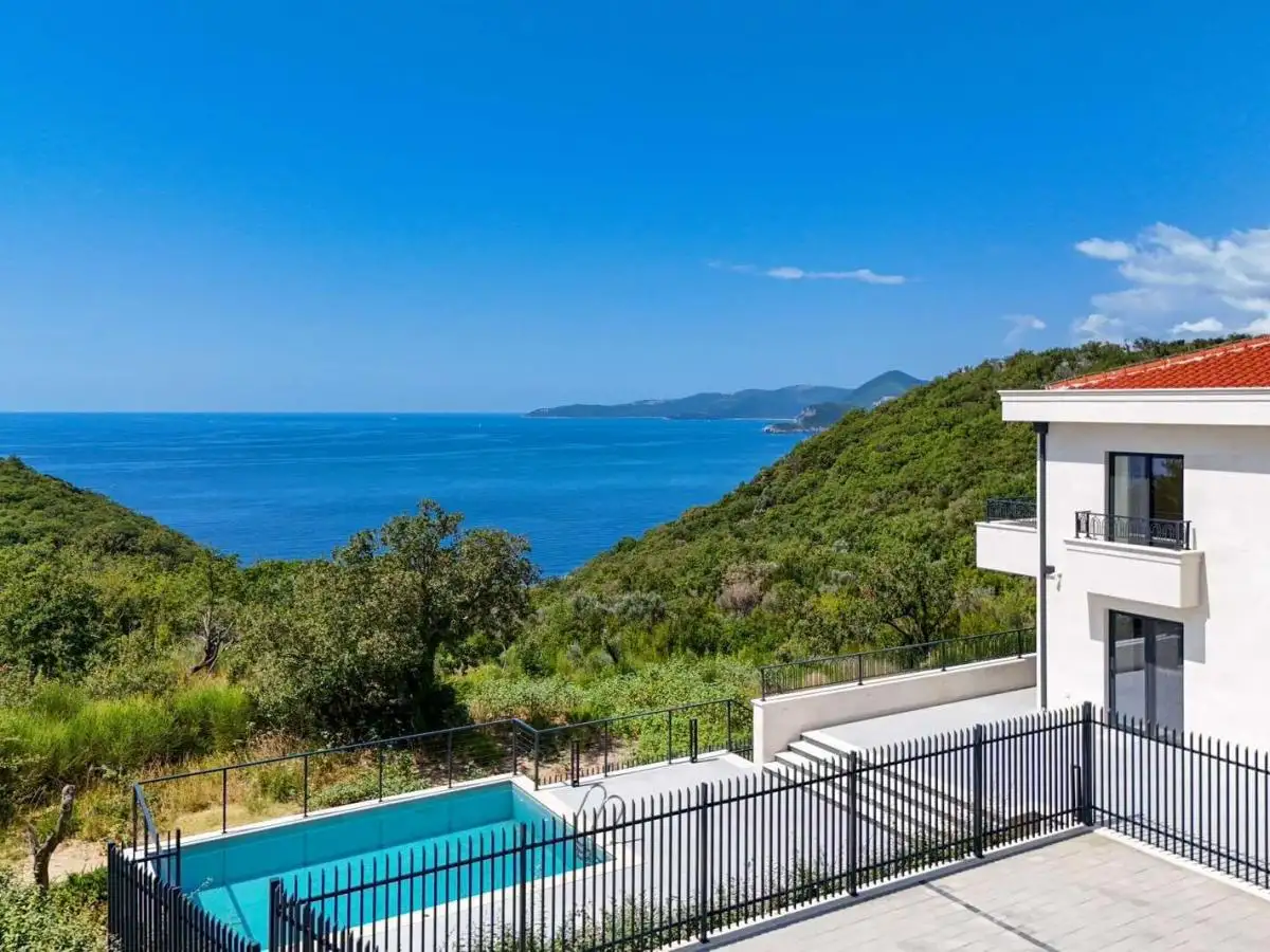 Дом 318м² в Черногории, Режевичи. Стоимостью 1150000€ аренда фото-16